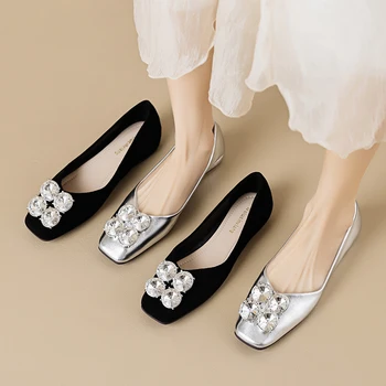 Дамски единичен обувки с квадратна глава и фин уста на равна подметка 2023, нов темперамент, луксозен дизайнерски дамски единичен обувки с водно диамантен пръстен