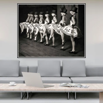 Танц хор на Бродуей в Ню Йорк, е Черно-бяла снимка, картина върху платно, монтиран на стената художествен плакат, декорация на дома за всекидневна или спалня